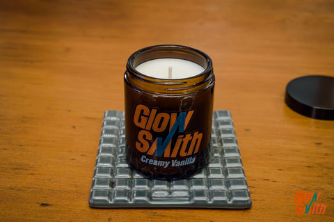 Small Vintage Smoked Glow Candle - Creamy Vanilla